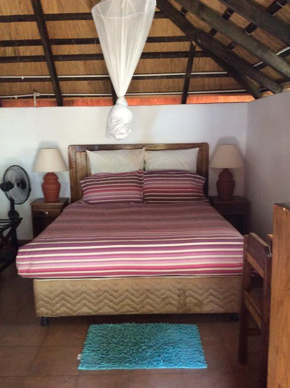 Tabonina Guesthouse Ливингстън Екстериор снимка